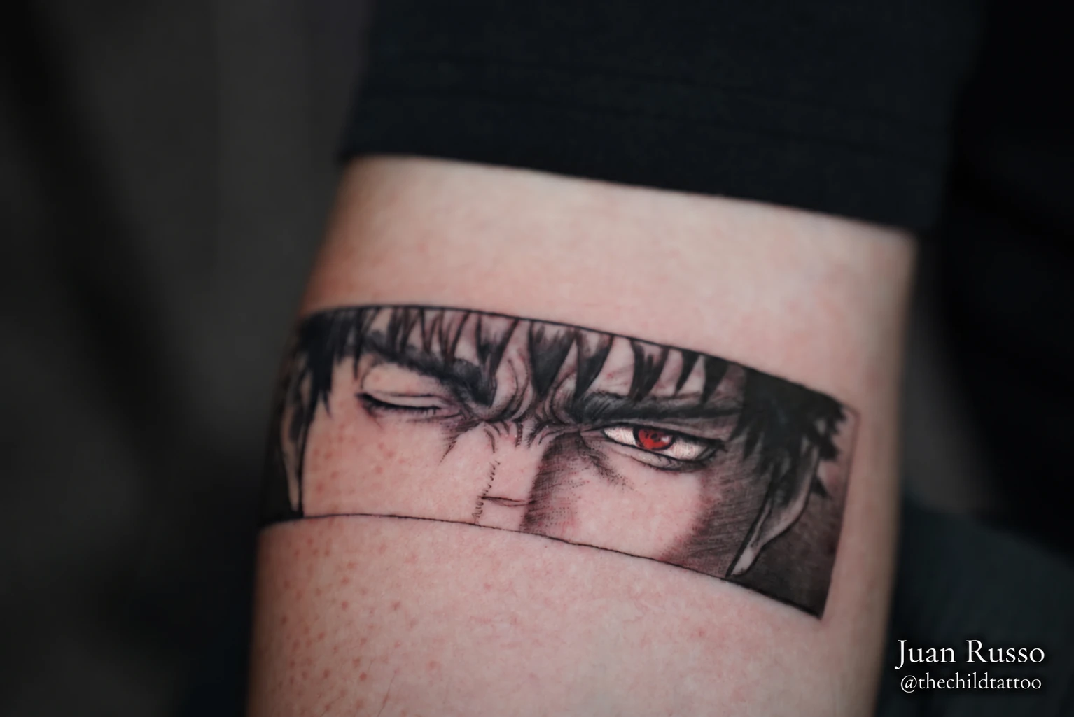 Tatuaje Energía anime de Juan Russo en Memphis TN.